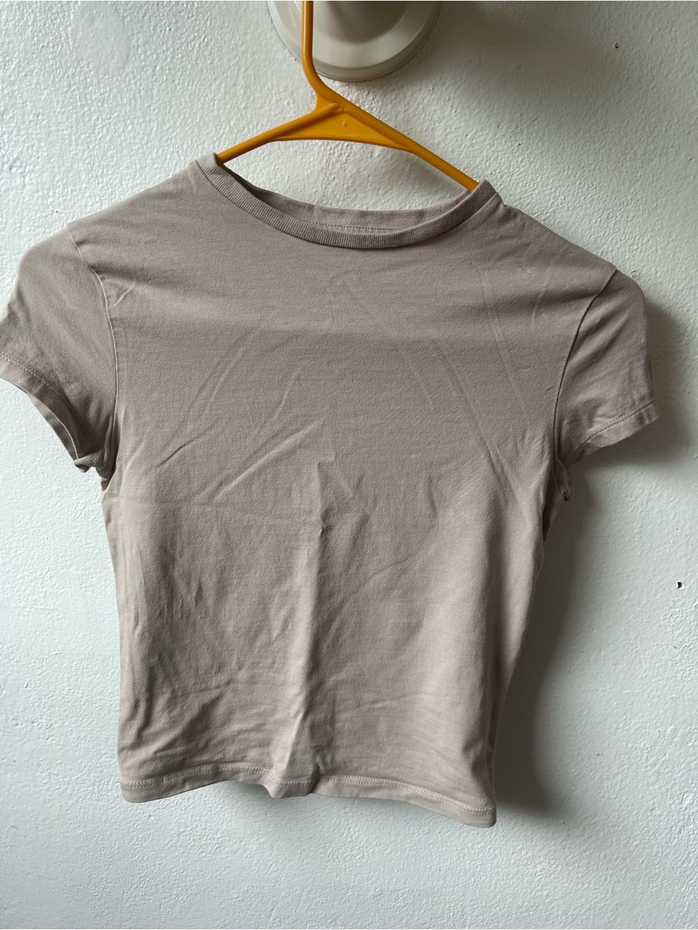 wild fable Short Sleeve Crewneck Tee in Taupe-Beige
